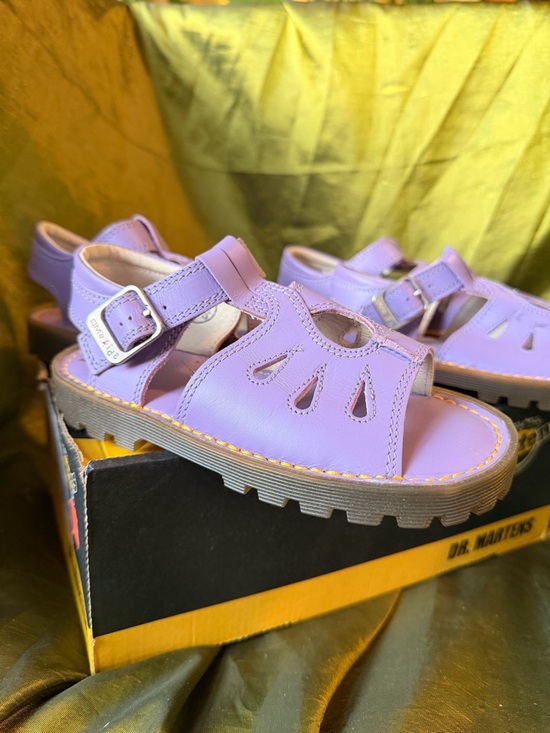 Dr. Martens Other - Dr. Martens Kids Lavender Leather T-Bar Sandals Vintage Y2K Rare Color